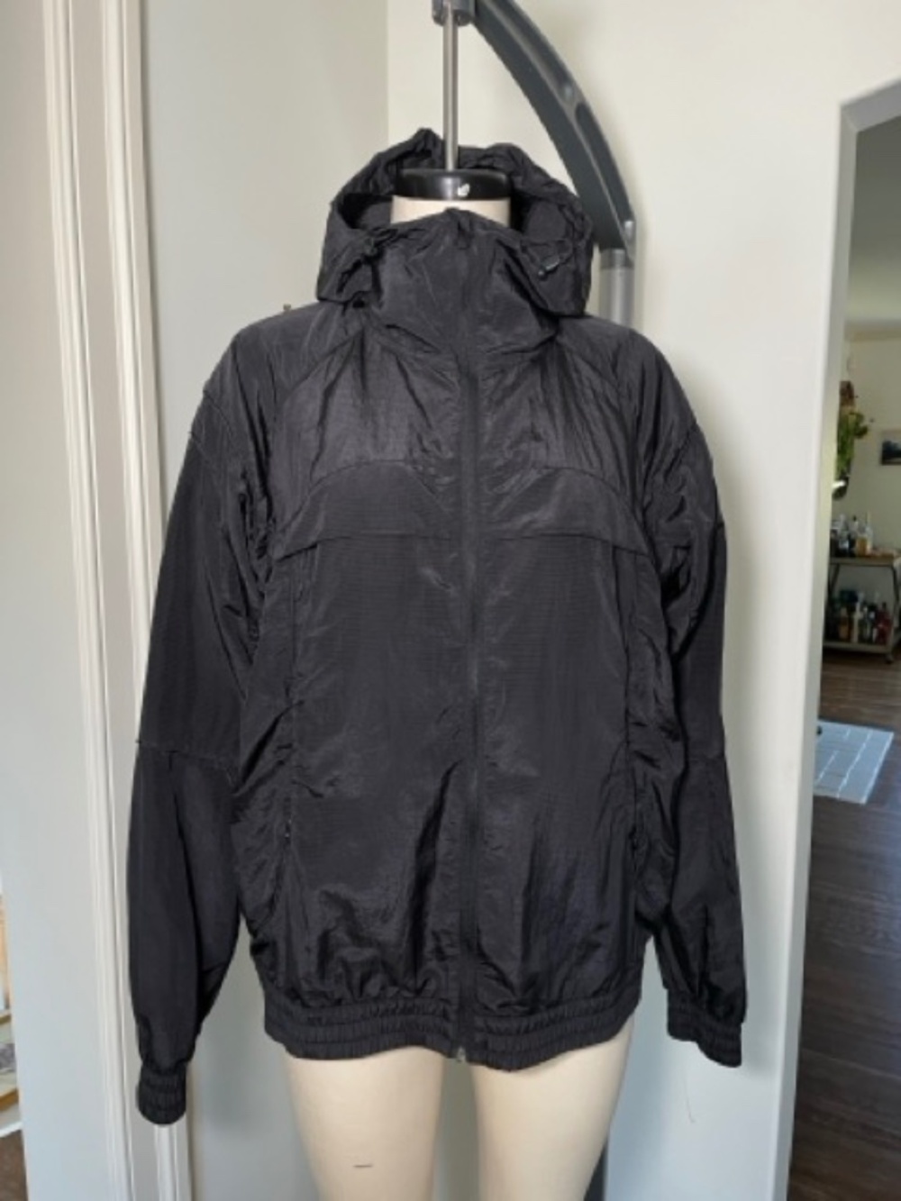 PUMA Wardrobe Essentials Women's Oversized Wind Jacket